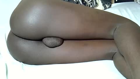 Keve Meddy online show from March 2026 06:49:01 PM