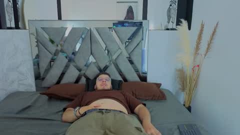   online show from February 2026 04:19:01 AM