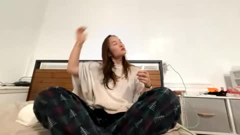 Snapshot of chellybear101 chatting on February 2026 03:38:01 PM chellybear101 online show from February 2026 03:38:01 PM