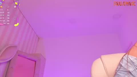 Snapshot of cherry_blond_ chatting on July 2026 07:23:02 AM Cherry online show from July 2026 07:23:02 AM