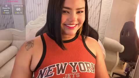 Snapshot of cherry_bunny_cn chatting on June 2026 01:38:02 PM cherry_bunny_cn online show from June 2026 01:38:02 PM
