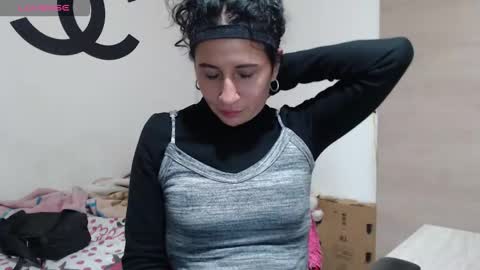 Snapshot of cherry_hc chatting on October 2025 02:59:01 AM Nezumy Rey online show from October 2025 02:59:01 AM