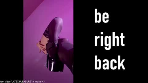 Snapshot of cherry_pie_88 chatting on January 2025 01:06:02 PM Vanessa Ray STREAMING TIME everyday of the week - German time. except Saturday online show from January 2025 01:06:02 PM
