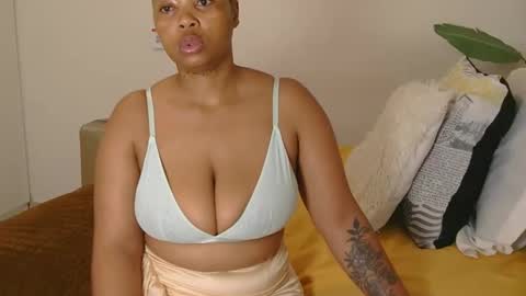 Snapshot of cherrybabexx chatting on December 2024 08:00:02 AM Cherrybabe online show from December 2024 08:00:02 AM