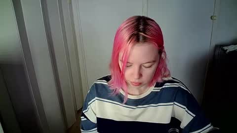 cherrybaby_0 online show from April 2026 07:36:02 AM