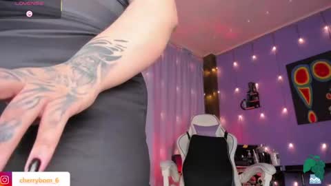 Snapshot of cherrybom_ chatting on July 2026 01:15:02 AM dayis independent model online show from July 2026 01:15:02 AM