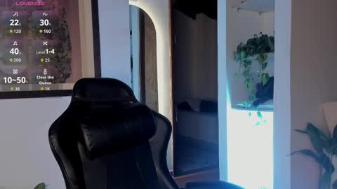 Snapshot of cherrybr_ chatting on December 2025 02:10:02 AM Cherry Lady online show from December 2025 02:10:02 AM