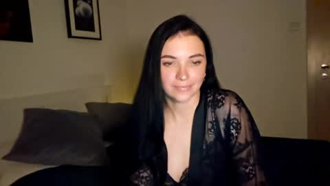 Kira online show from May 2026 07:42:02 PM