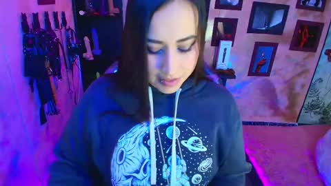 cherry online show from November 2025 03:46:01 PM