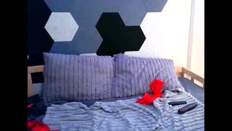 cheyennel online show from December 2025 08:34:01 AM