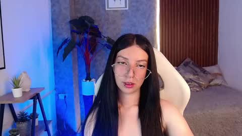 Chiara online show from March 2025 08:37:02 PM