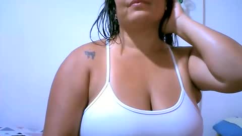 Snapshot of chiarafioree chatting on June 2026 09:03:02 PM ChiaraFioree online show from June 2026 09:03:02 PM