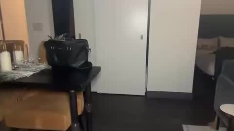 Snapshot of chiguy841 chatting on December 2024 04:41:01 AM ChiGuy841 online show from December 2024 04:41:01 AM