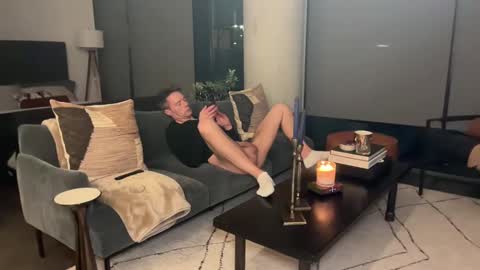 Snapshot of chiguy841 chatting on March 2025 03:32:01 AM ChiGuy841 online show from March 2025 03:32:01 AM