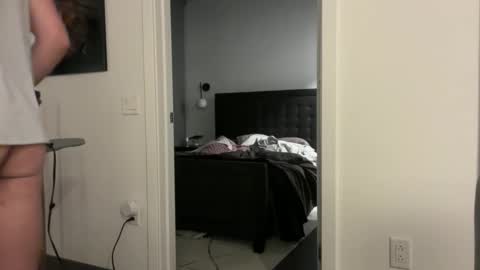 ChiGuy841 online show from April 2026 01:30:01 AM