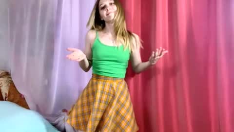 Sasha online show from September 2025 02:28:02 PM