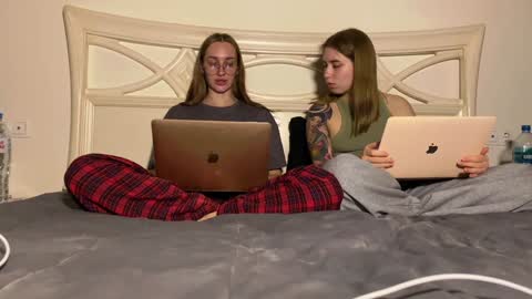 Goddess Vika - owner of all ur money online show from December 2024 06:38:01 PM