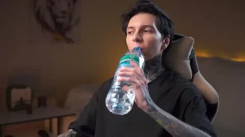 Rick online show from November 2025 07:58:01 PM