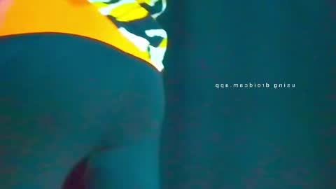 ChillOut And Horny online show from April 2026 05:52:01 AM