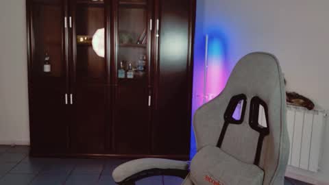 Bella online show from December 2025 09:04:02 AM