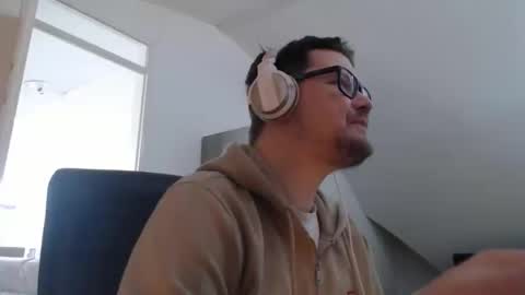 chillzonecam online show from October 2025 11:58:02 AM