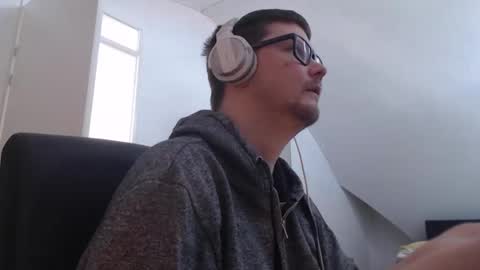 chillzonecam online show from March 2026 02:05:02 PM