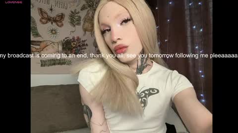 Snapshot of chl0echerry chatting on May 2026 03:26:01 AM Chloe INDEPENDENT MODEL online show from May 2026 03:26:01 AM