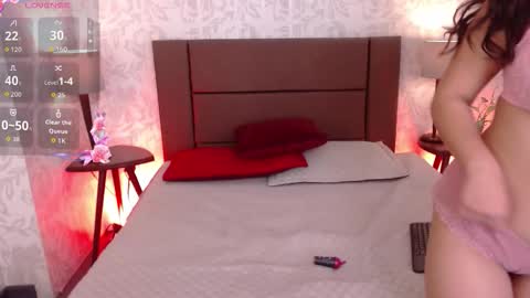 Chloe  online show from March 2026 11:38:01 AM