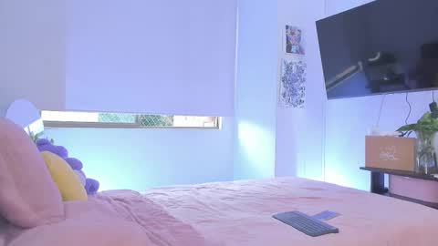 CHLOE online show from March 2026 06:15:02 PM