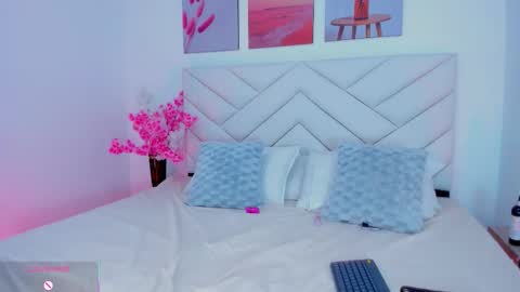 chloe_avery online show from October 2025 11:46:02 PM