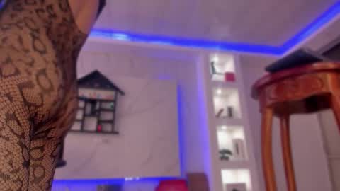 chloe_cooperr online show from February 2026 03:48:02 PM