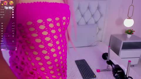 CLHOE  online show from January 2026 09:41:01 PM