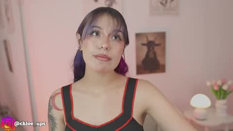 Snapshot of chloe_evans12 chatting on May 2026 06:10:01 AM Chloe online show from May 2026 06:10:01 AM