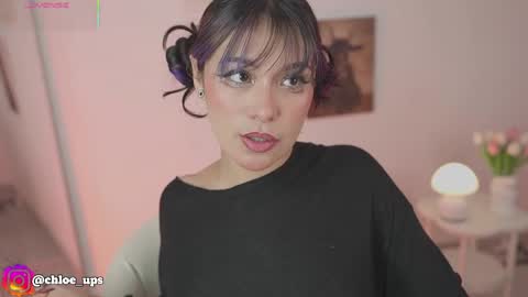 Snapshot of chloe_evans12 chatting on May 2026 05:48:02 AM Chloe online show from May 2026 05:48:02 AM