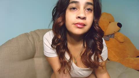 Snapshot of chloe_maia1 chatting on December 2024 02:21:02 AM AMY online show from December 2024 02:21:02 AM