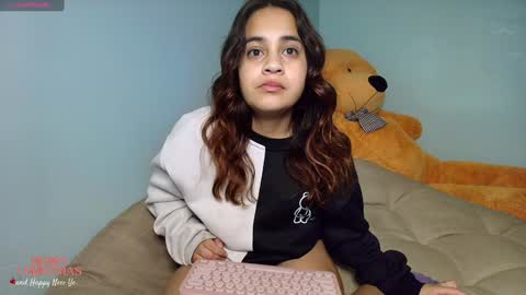 Snapshot of chloe_maia1 chatting on January 2025 05:08:01 AM AMY online show from January 2025 05:08:01 AM