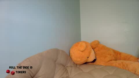 Snapshot of chloe_maia1 chatting on February 2025 01:09:01 AM AMY online show from February 2025 01:09:01 AM