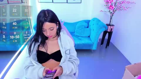 Chloe  online show from April 2026 07:29:01 PM