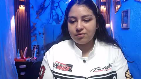 chloe_smith5 online show from March 2026 01:18:01 PM