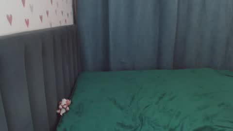 Chloe online show from October 2025 07:35:02 PM