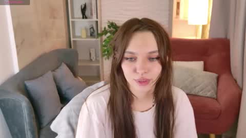 Snapshot of chloe_sunny chatting on May 2026 06:23:02 PM Chloe online show from May 2026 06:23:02 PM
