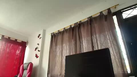 Snapshot of chloe_swarts chatting on November 2025 03:36:02 PM Lulu  online show from November 2025 03:36:02 PM