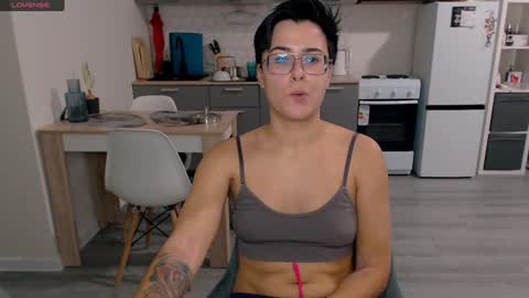 Eva and Sandra online show from December 2024 03:32:01 PM