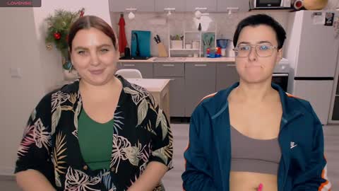 Eva and Sandra online show from January 2025 10:58:02 PM