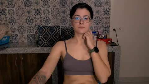 Eva and Sandra online show from February 2025 03:56:01 PM