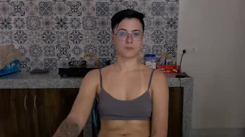 Eva and Sandra online show from February 2025 04:41:02 AM