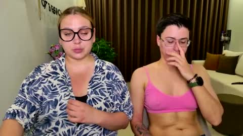 Eva and Sandra online show from April 2026 02:14:01 PM