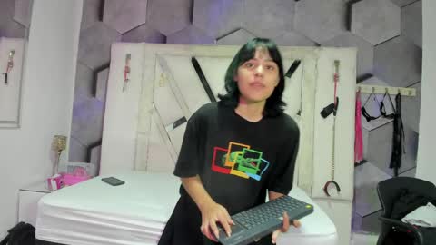 Snapshot of chloeandterra chatting on June 2026 01:35:02 PM chloeandterra online show from June 2026 01:35:02 PM