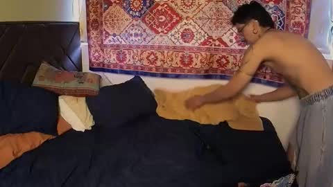 Chloe  Yan online show from November 2025 07:26:02 PM