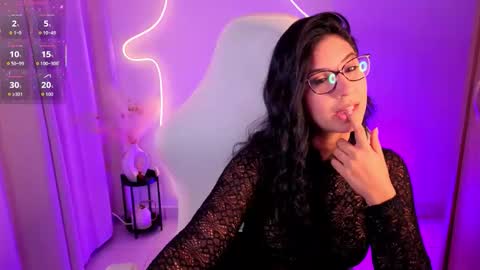 Chloe online show from March 2026 11:04:01 AM